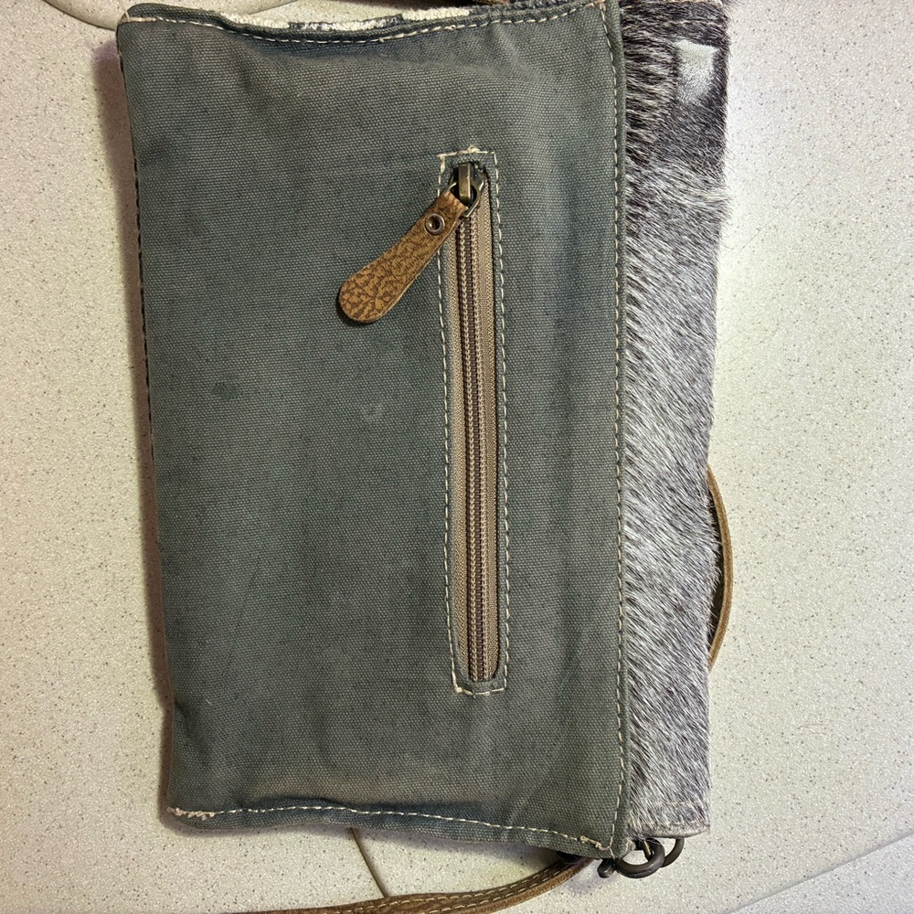 MYRA BAG Chic Gray and Brown Crossbody Bag - Picture 5 of 6